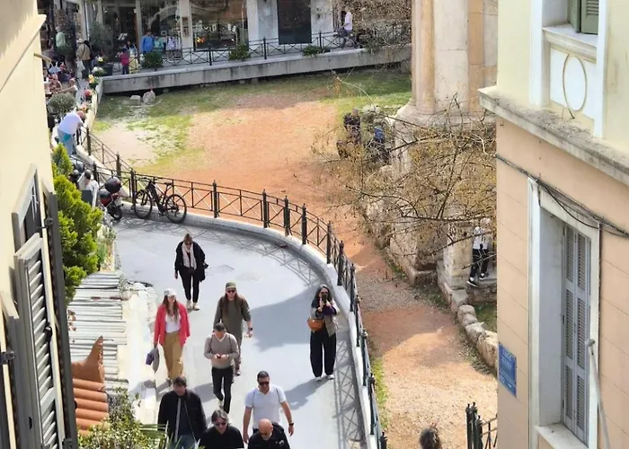 Plaka Luxury